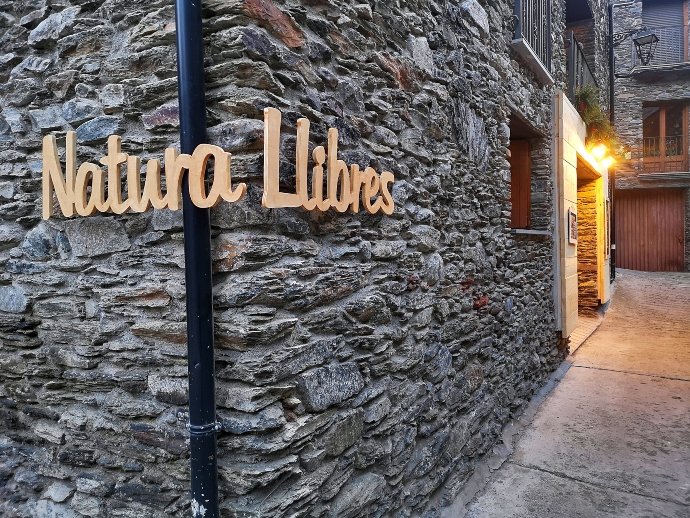 El reto y la aventura de abrir una librería rural